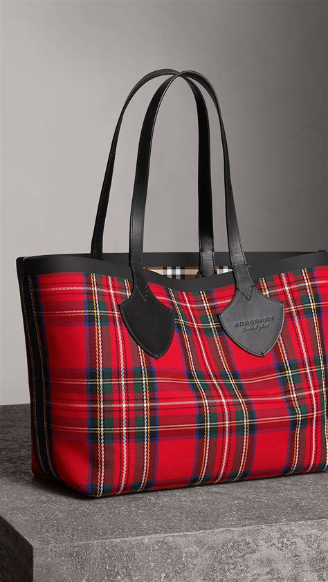 burberry giant reversible tote|burberry reversible check tote review.